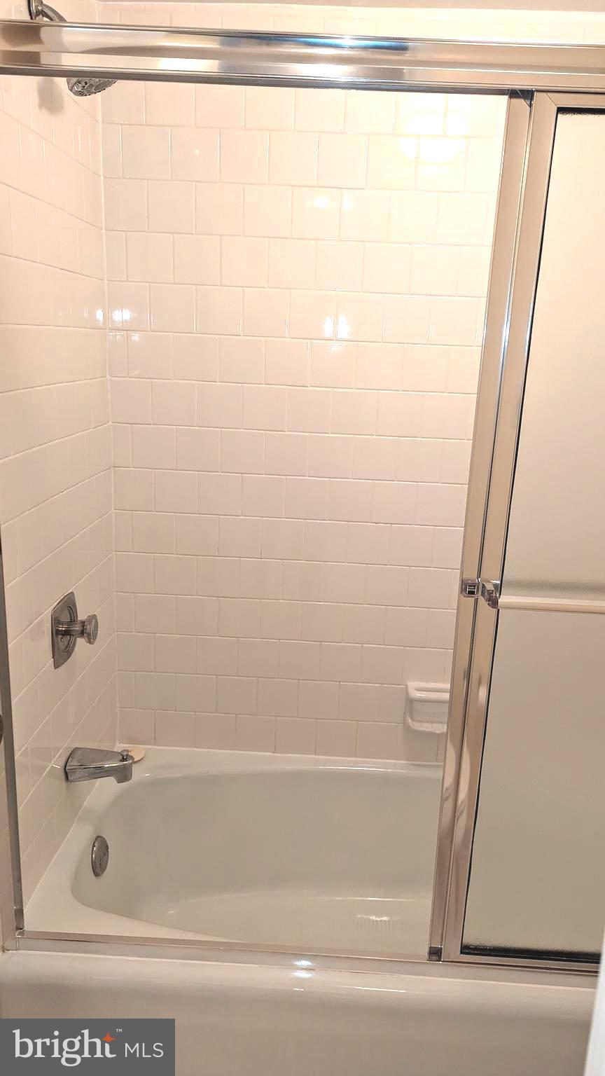 SUMNER VILLAGE - Residential Lease