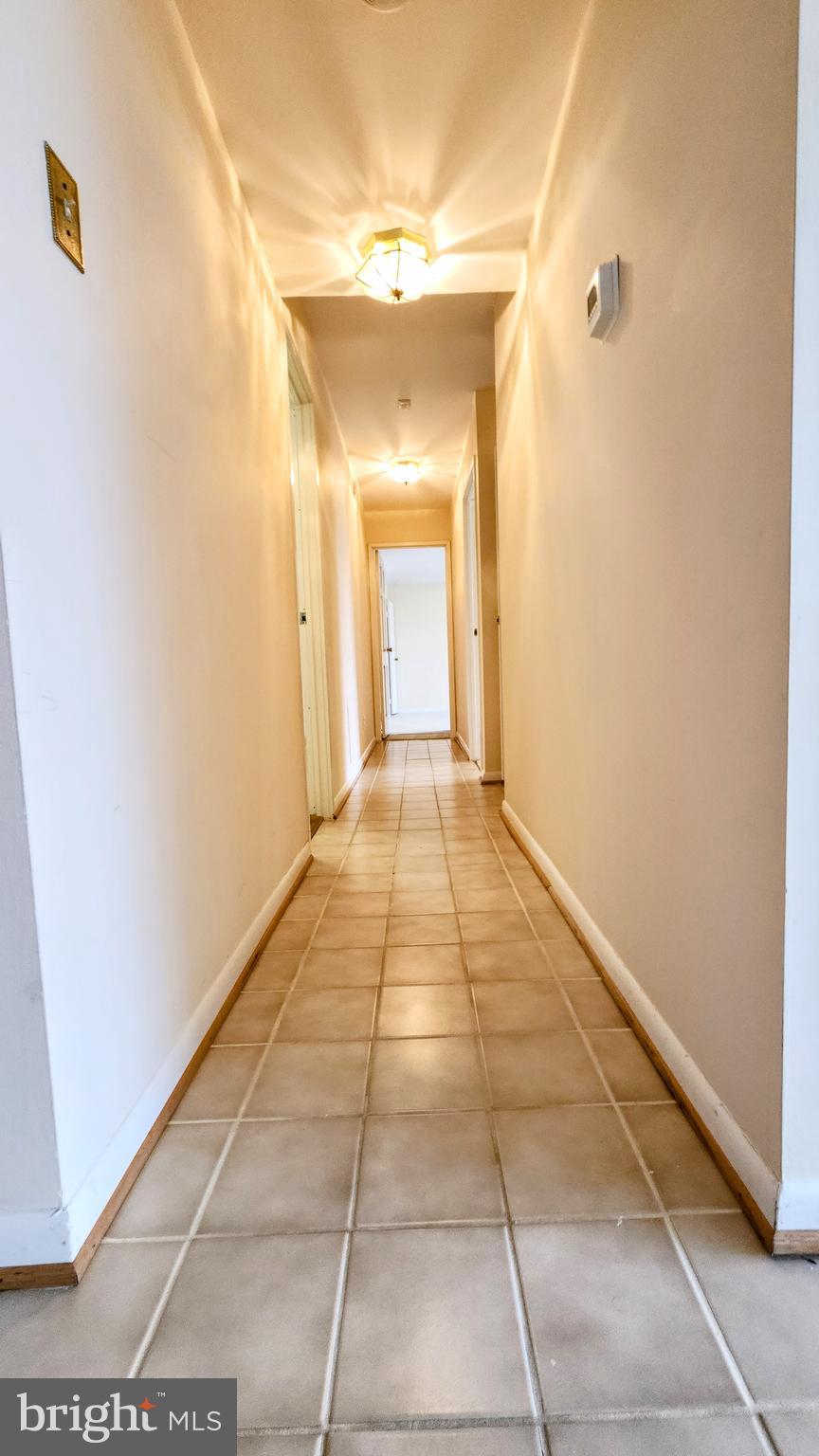 SUMNER VILLAGE - Residential Lease