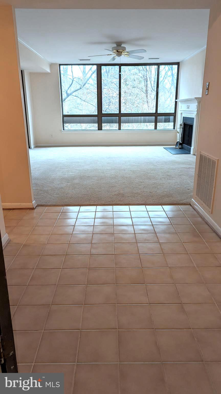 SUMNER VILLAGE - Residential Lease