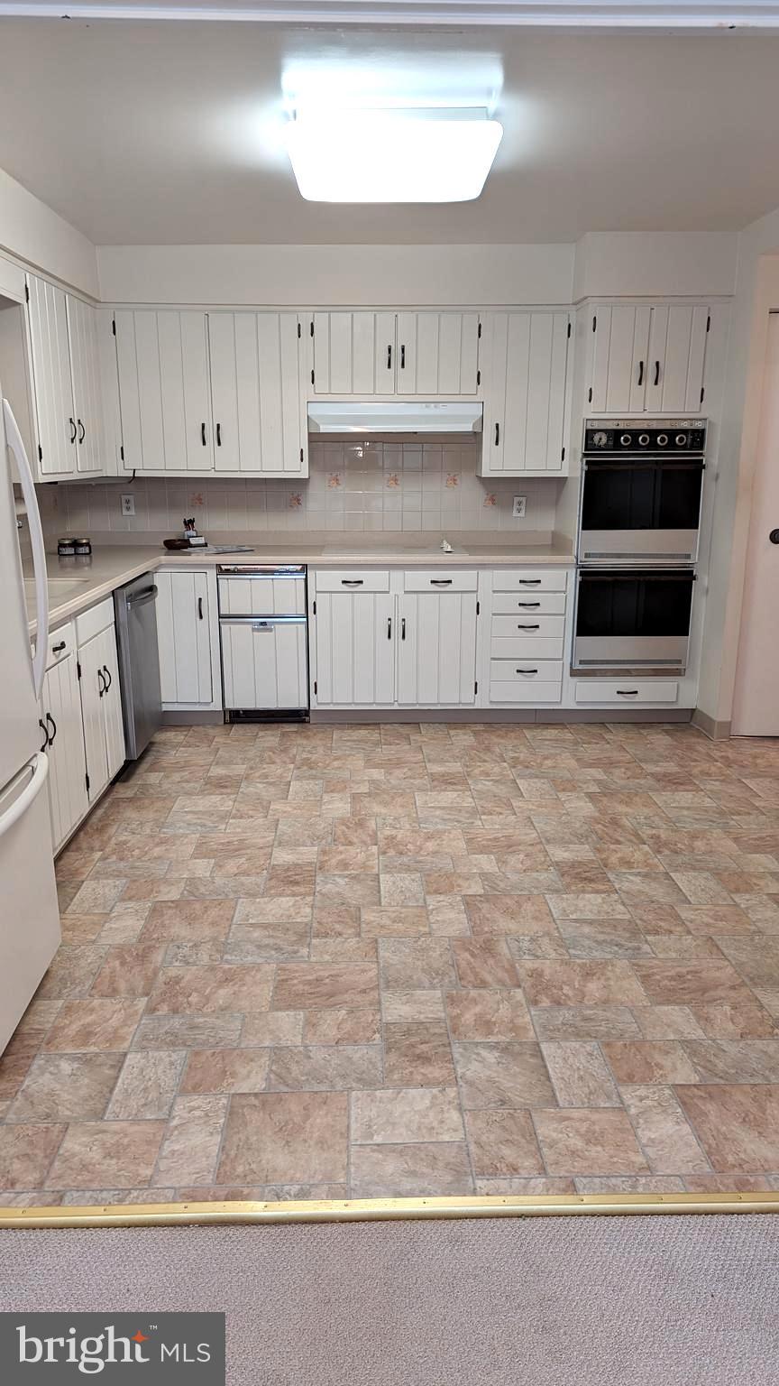 SUMNER VILLAGE - Residential Lease