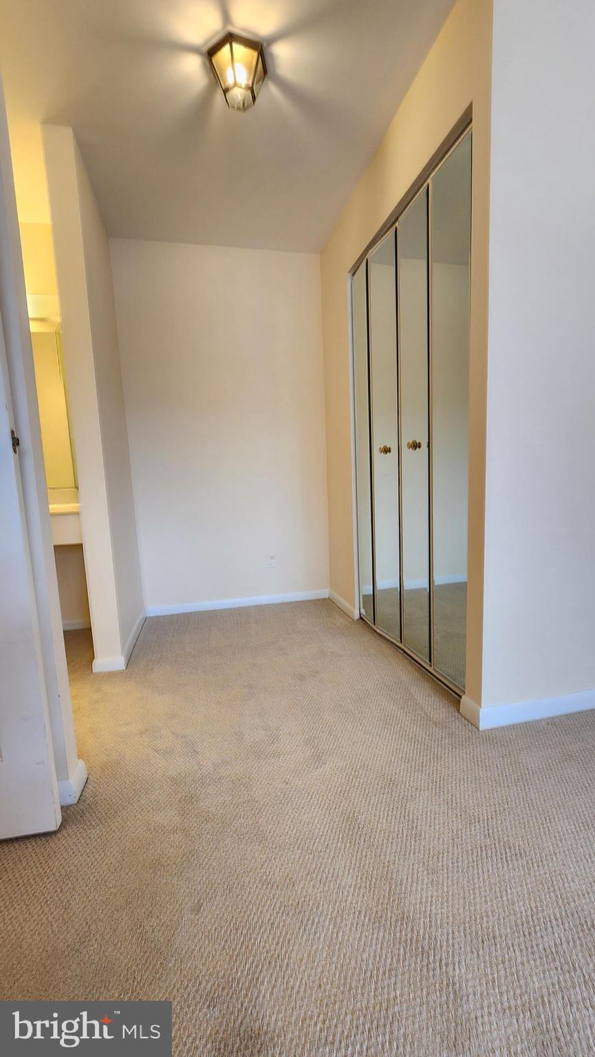 SUMNER VILLAGE - Residential Lease