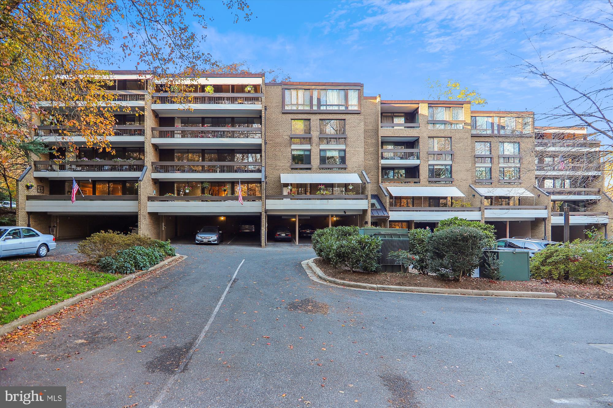 SUMNER VILLAGE - Residential Lease