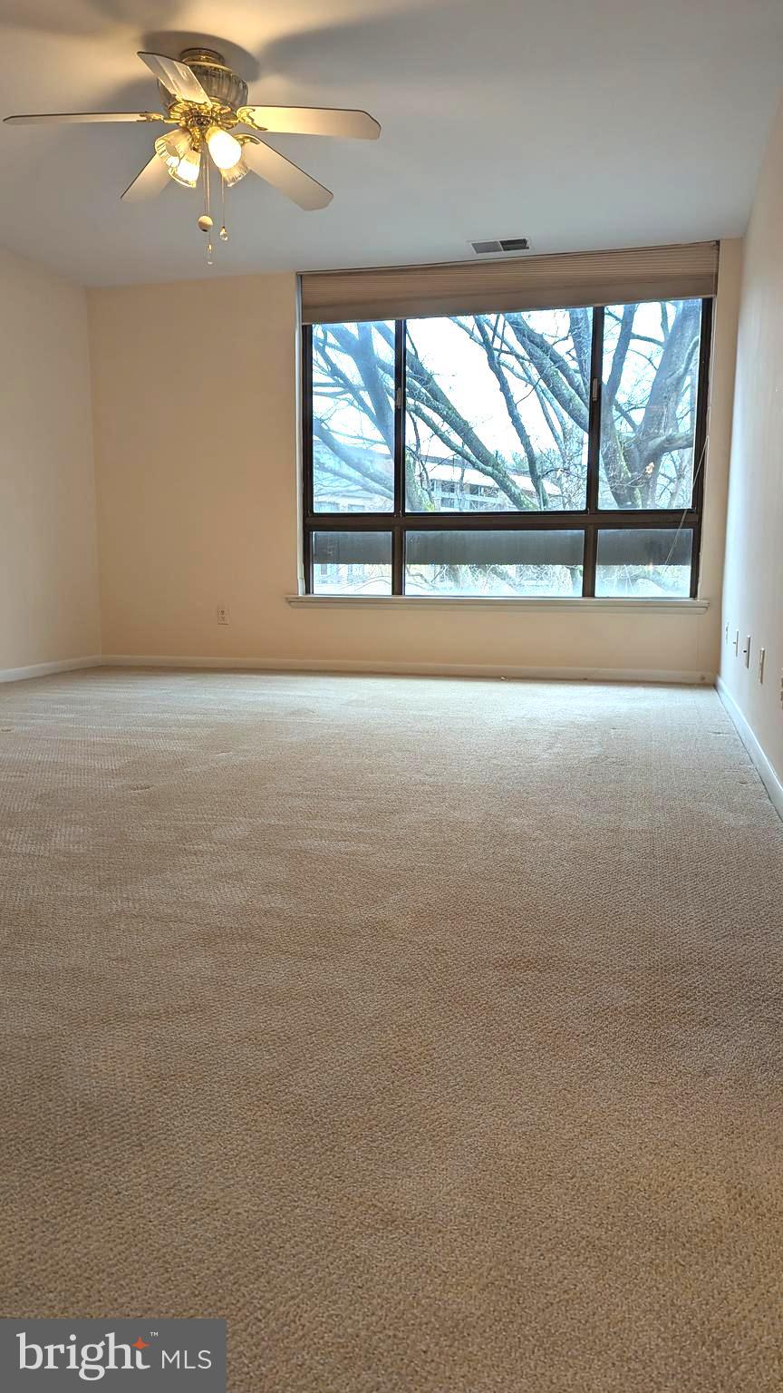 SUMNER VILLAGE - Residential Lease