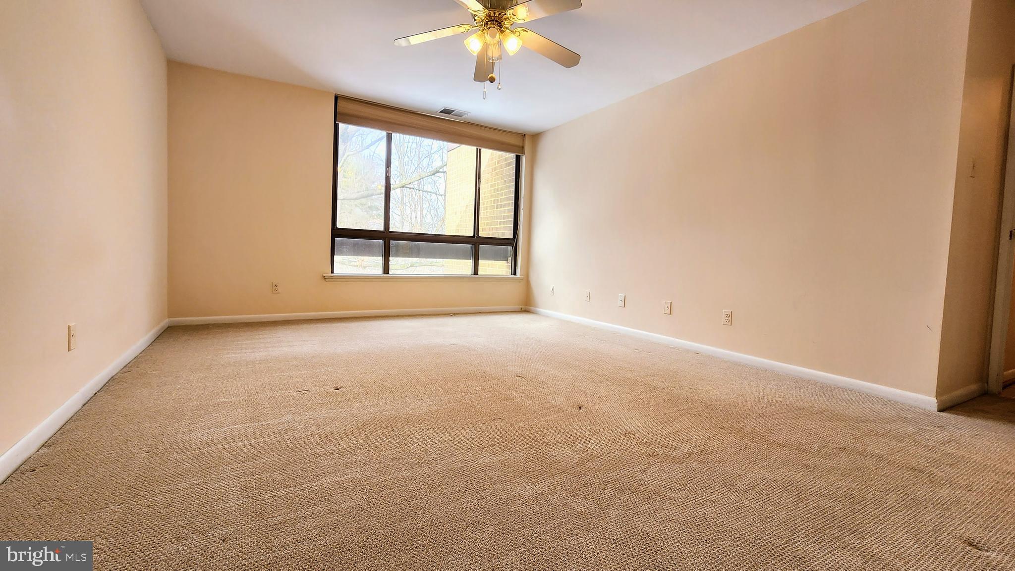 SUMNER VILLAGE - Residential Lease