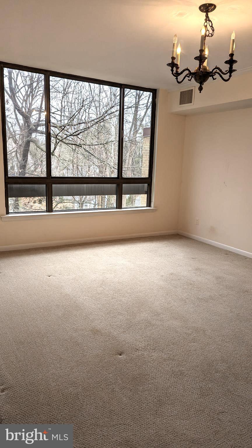 SUMNER VILLAGE - Residential Lease