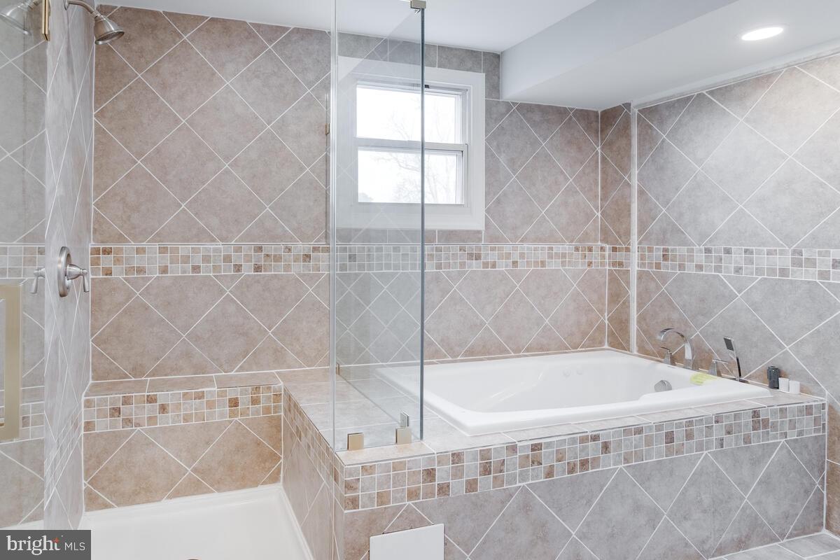 GLEN BURNIE PARK - Residential