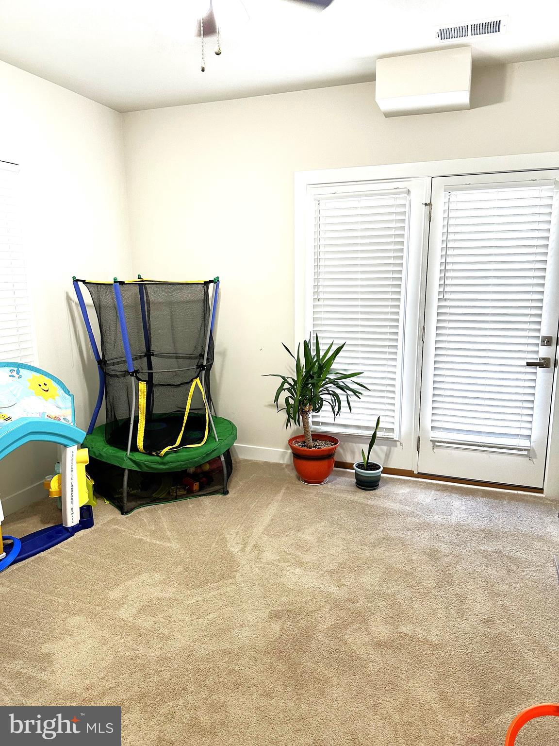 ARCOLA TOWN CENTER CONDO - Residential Lease