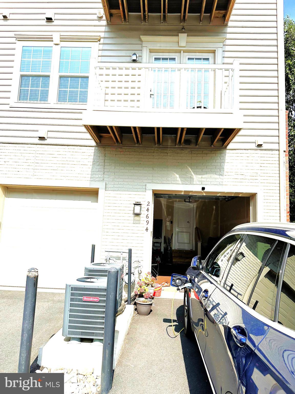 ARCOLA TOWN CENTER CONDO - Residential Lease