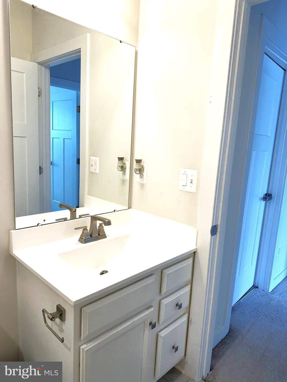 ARCOLA TOWN CENTER CONDO - Residential Lease