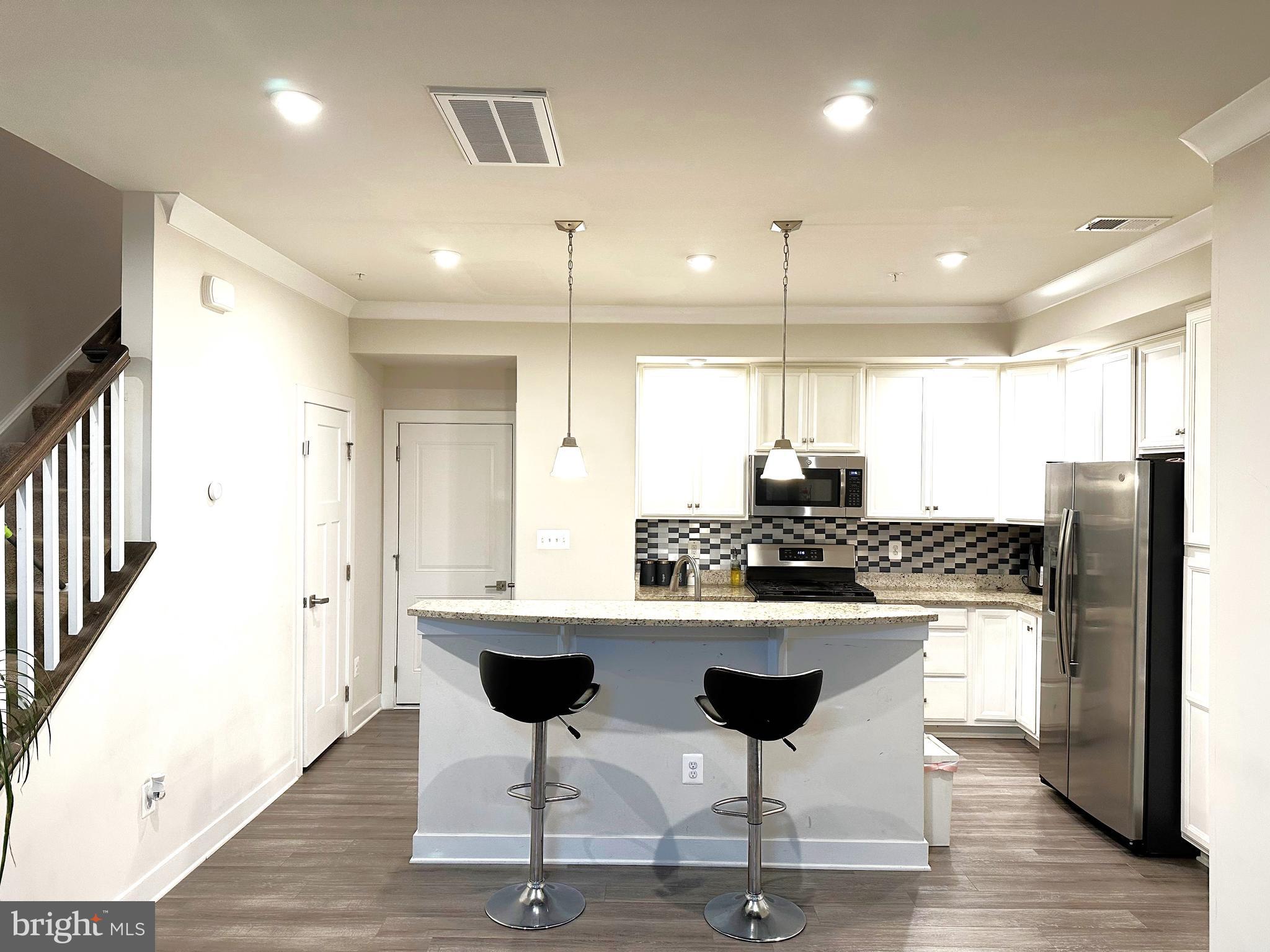 ARCOLA TOWN CENTER CONDO - Residential Lease