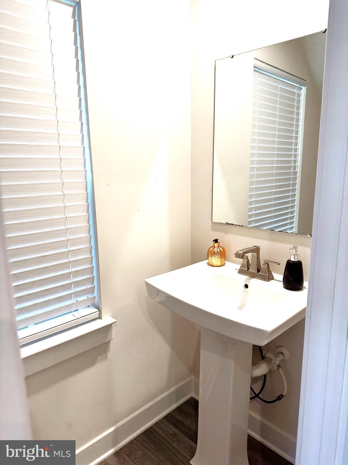 ARCOLA TOWN CENTER CONDO - Residential Lease