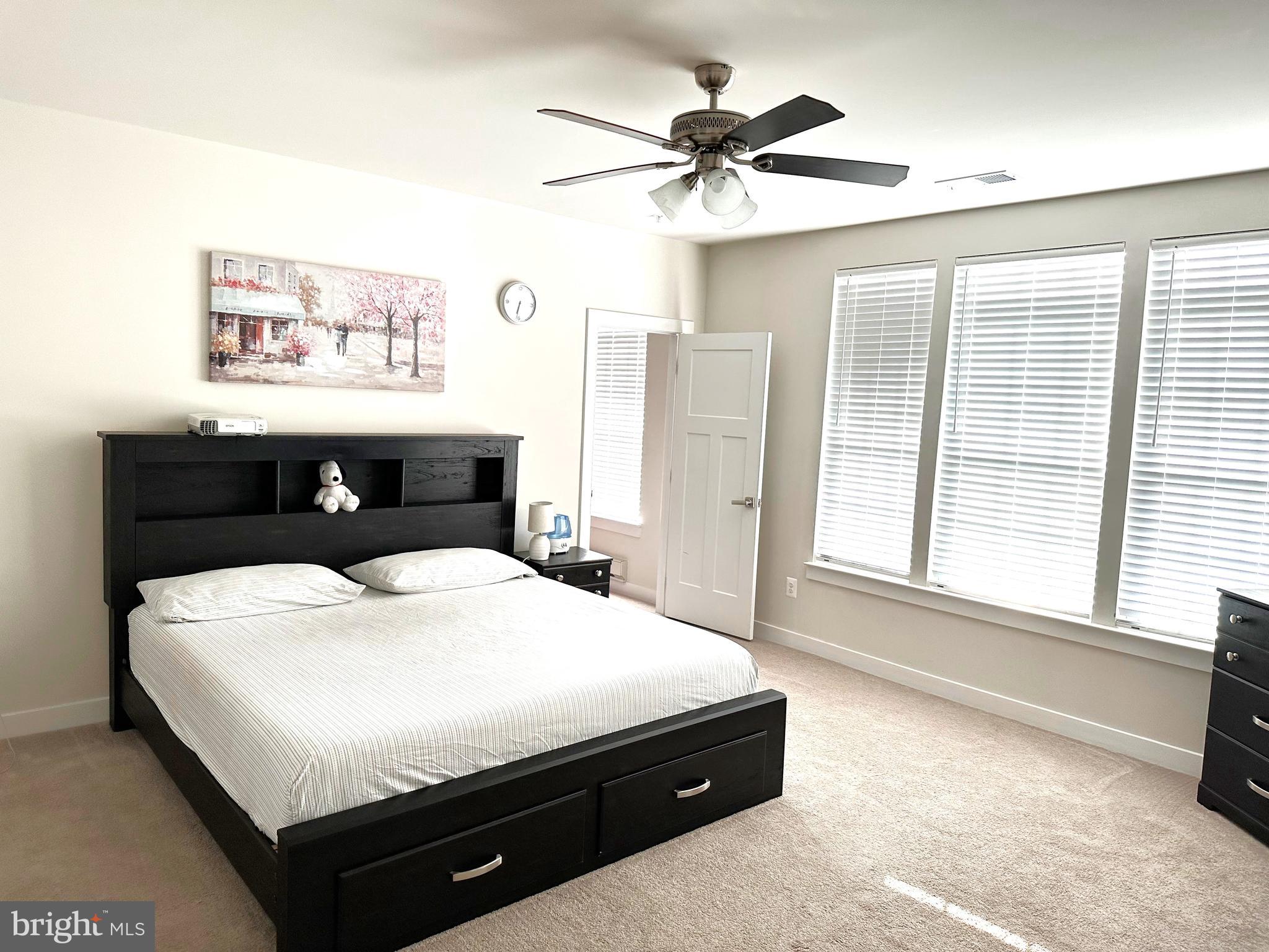 ARCOLA TOWN CENTER CONDO - Residential Lease