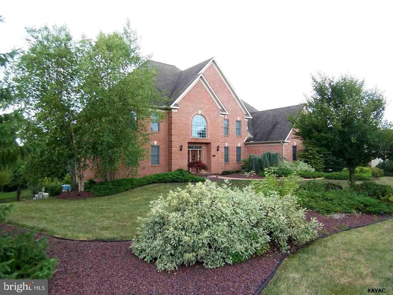 NEW BRITTANY - Residential