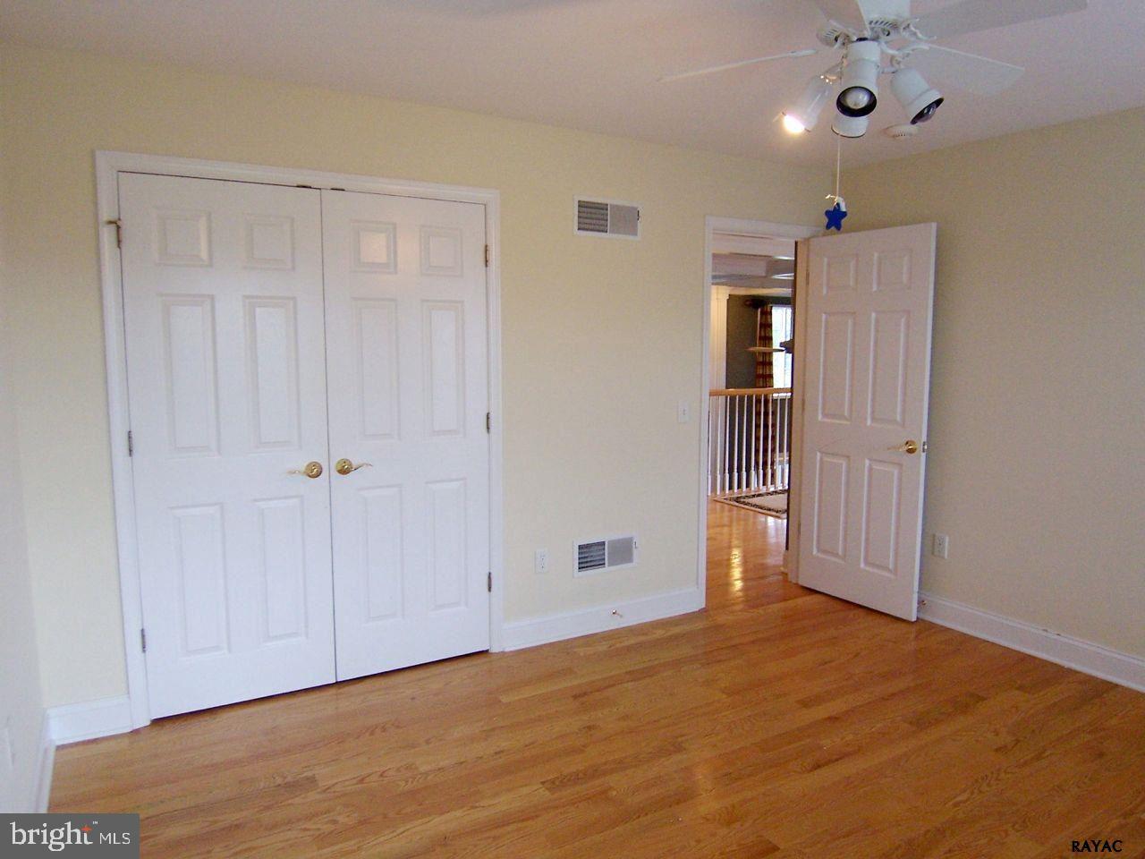 NEW BRITTANY - Residential