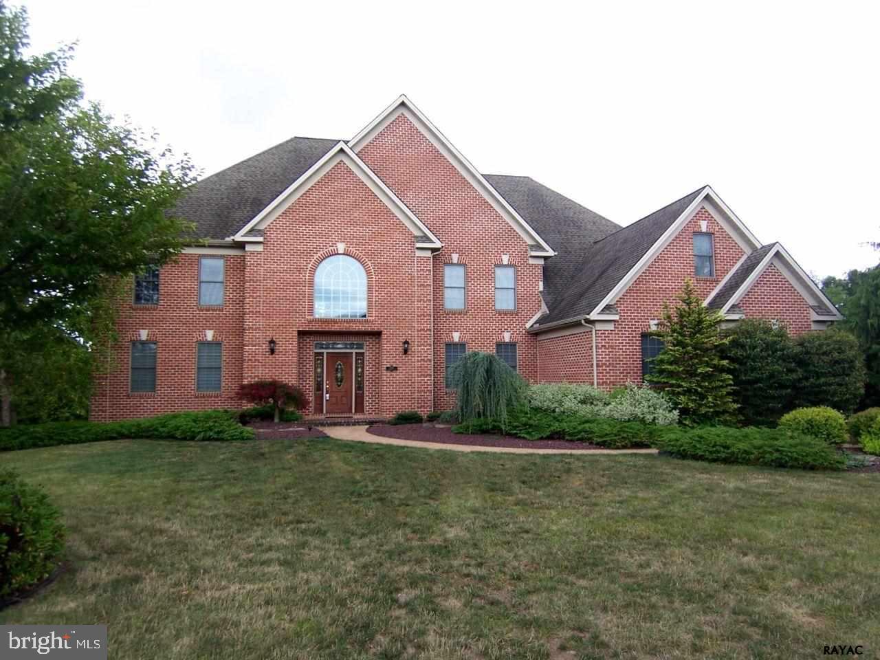 NEW BRITTANY - Residential