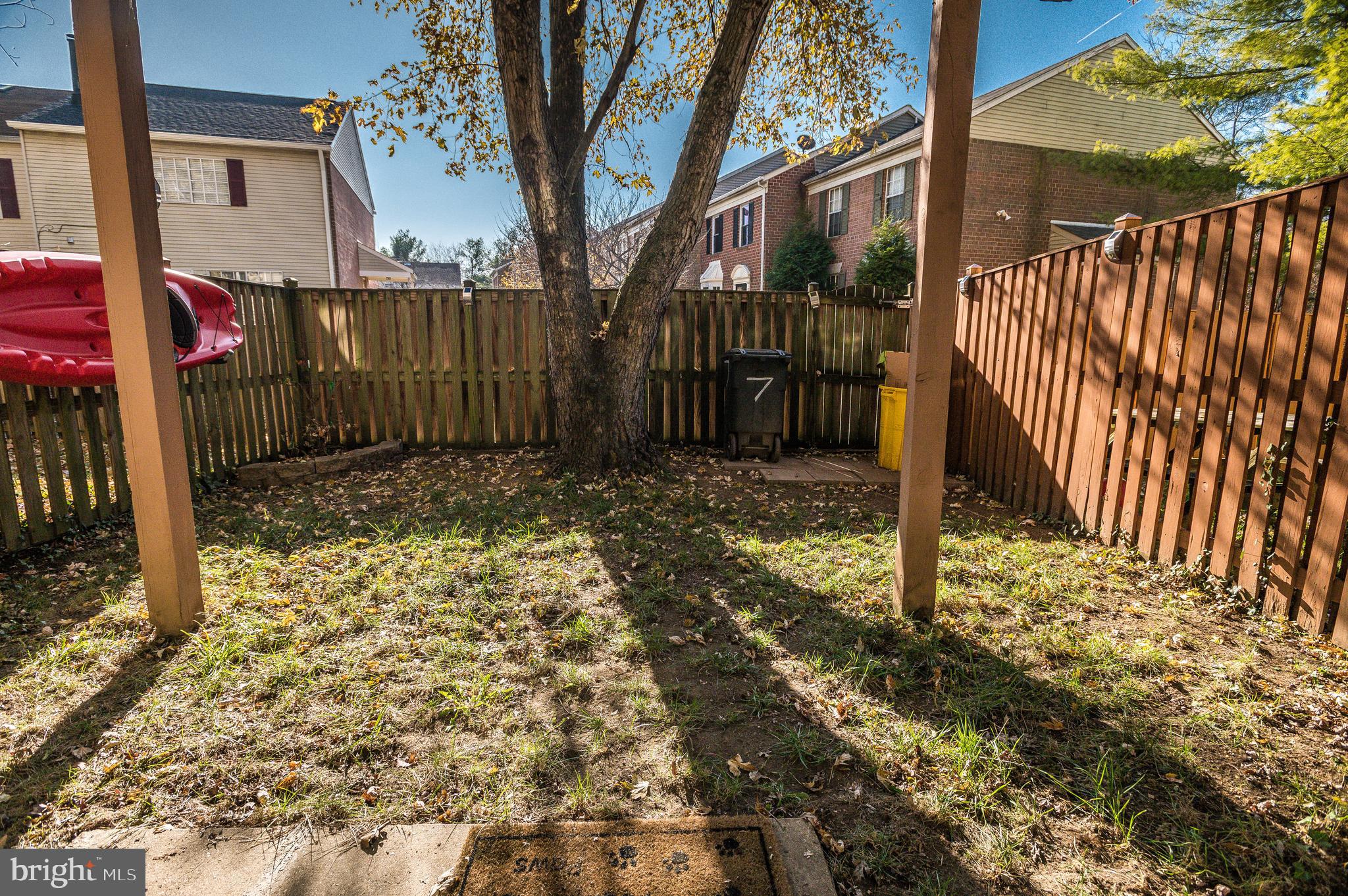 COURTLAND WOODS - Residential