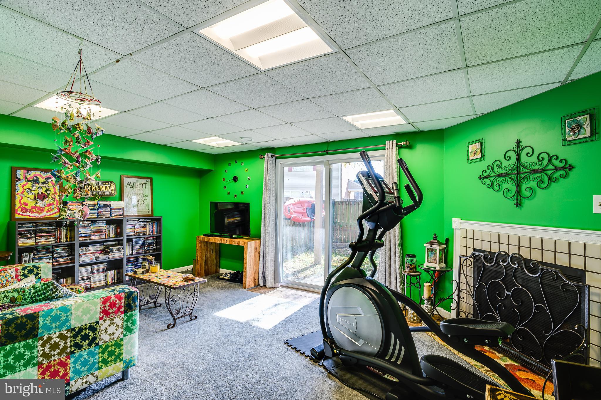 COURTLAND WOODS - Residential