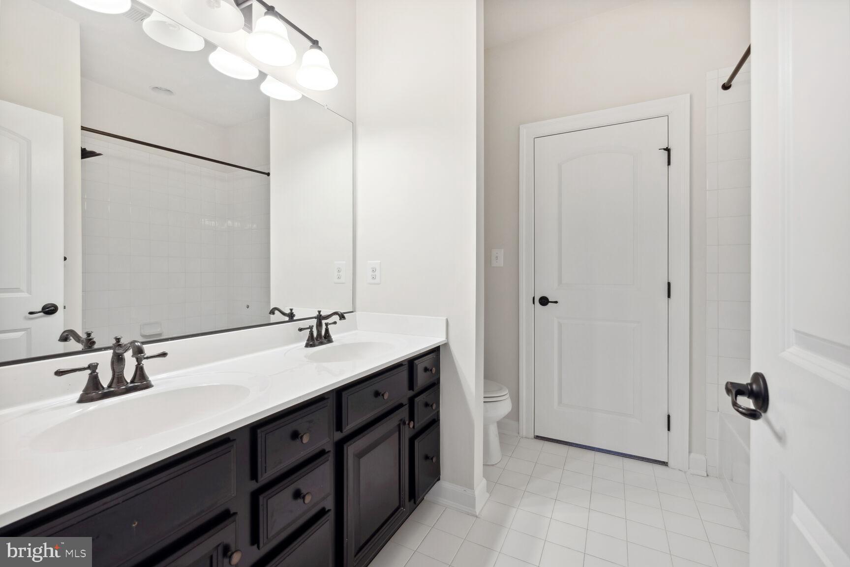 GREENBERRY - Residential Lease