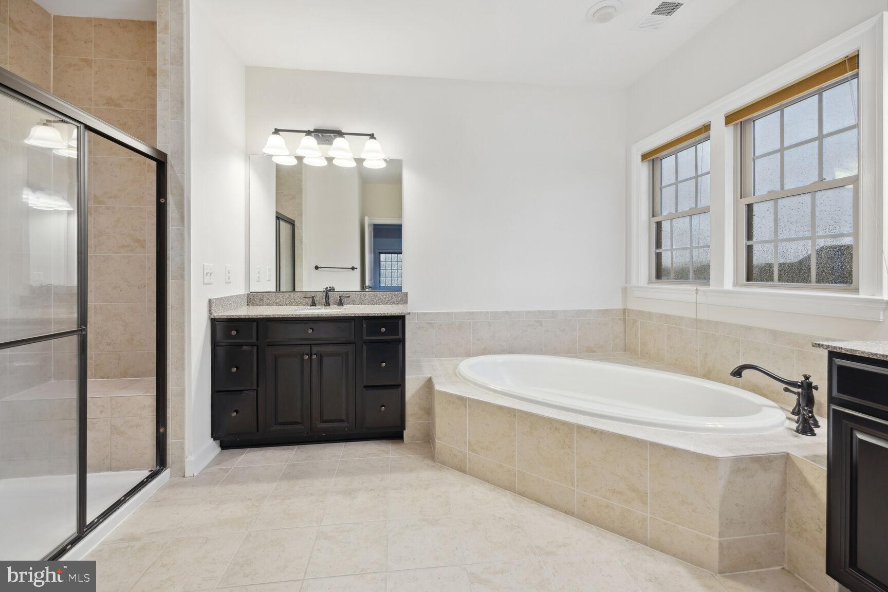 GREENBERRY - Residential Lease