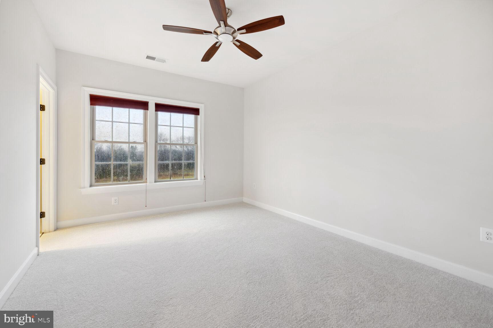 GREENBERRY - Residential Lease