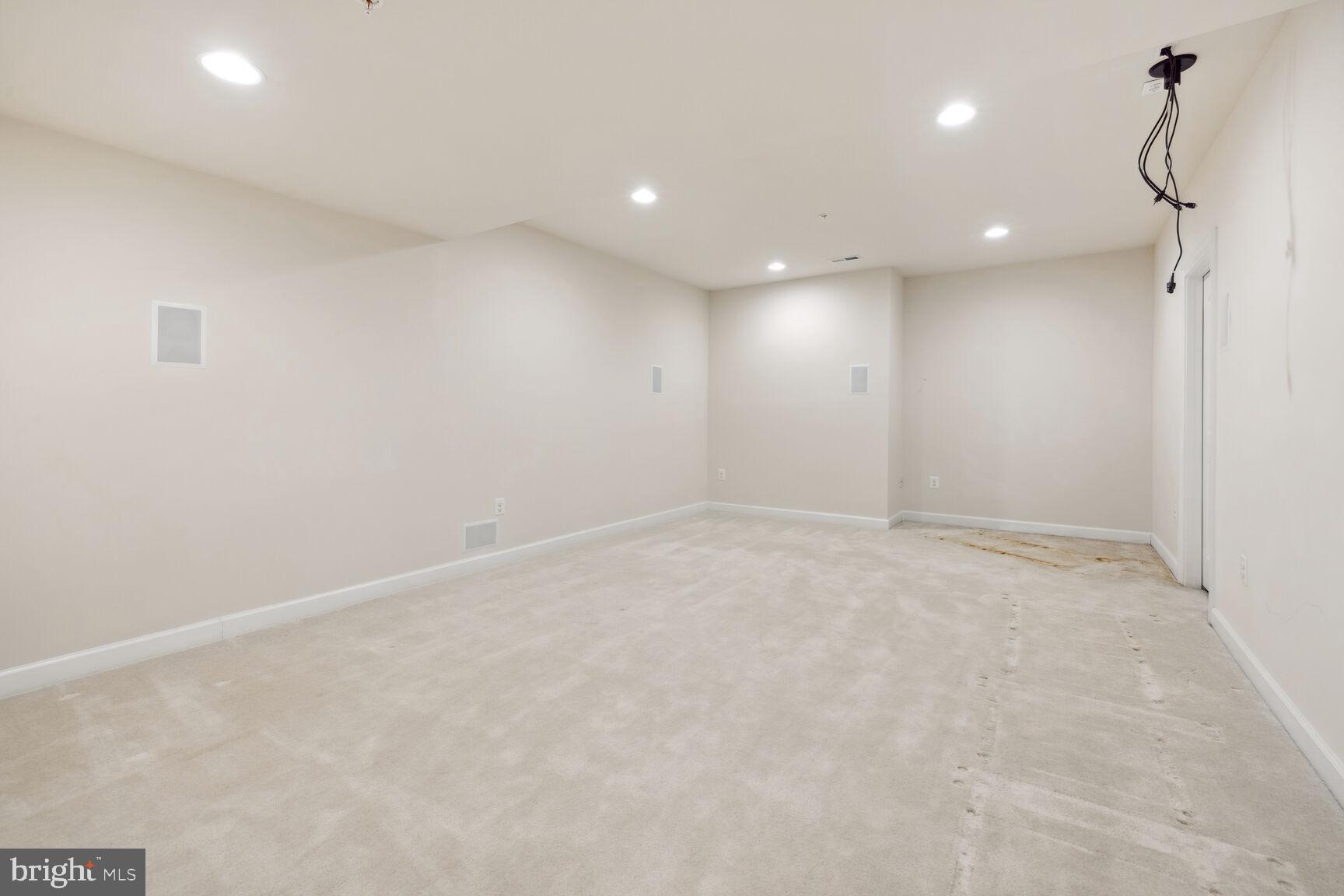 GREENBERRY - Residential Lease