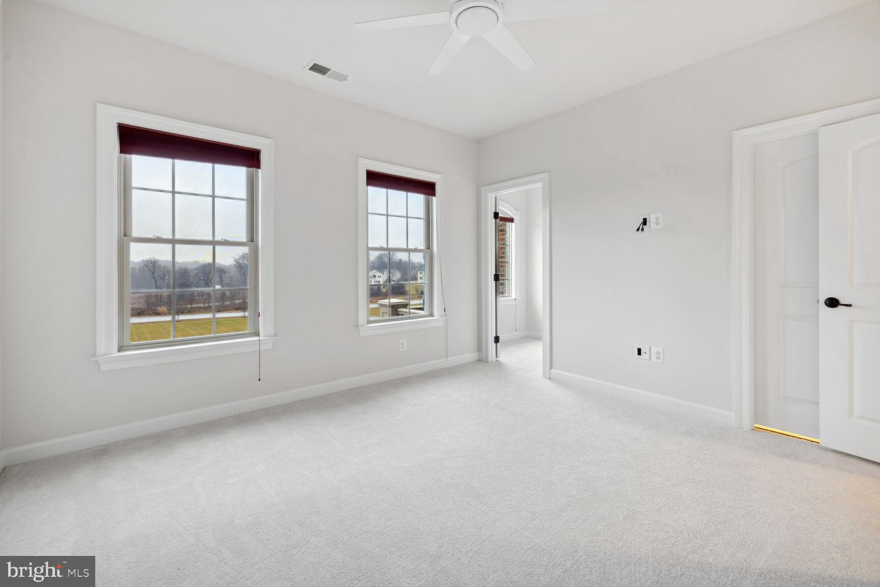 GREENBERRY - Residential Lease