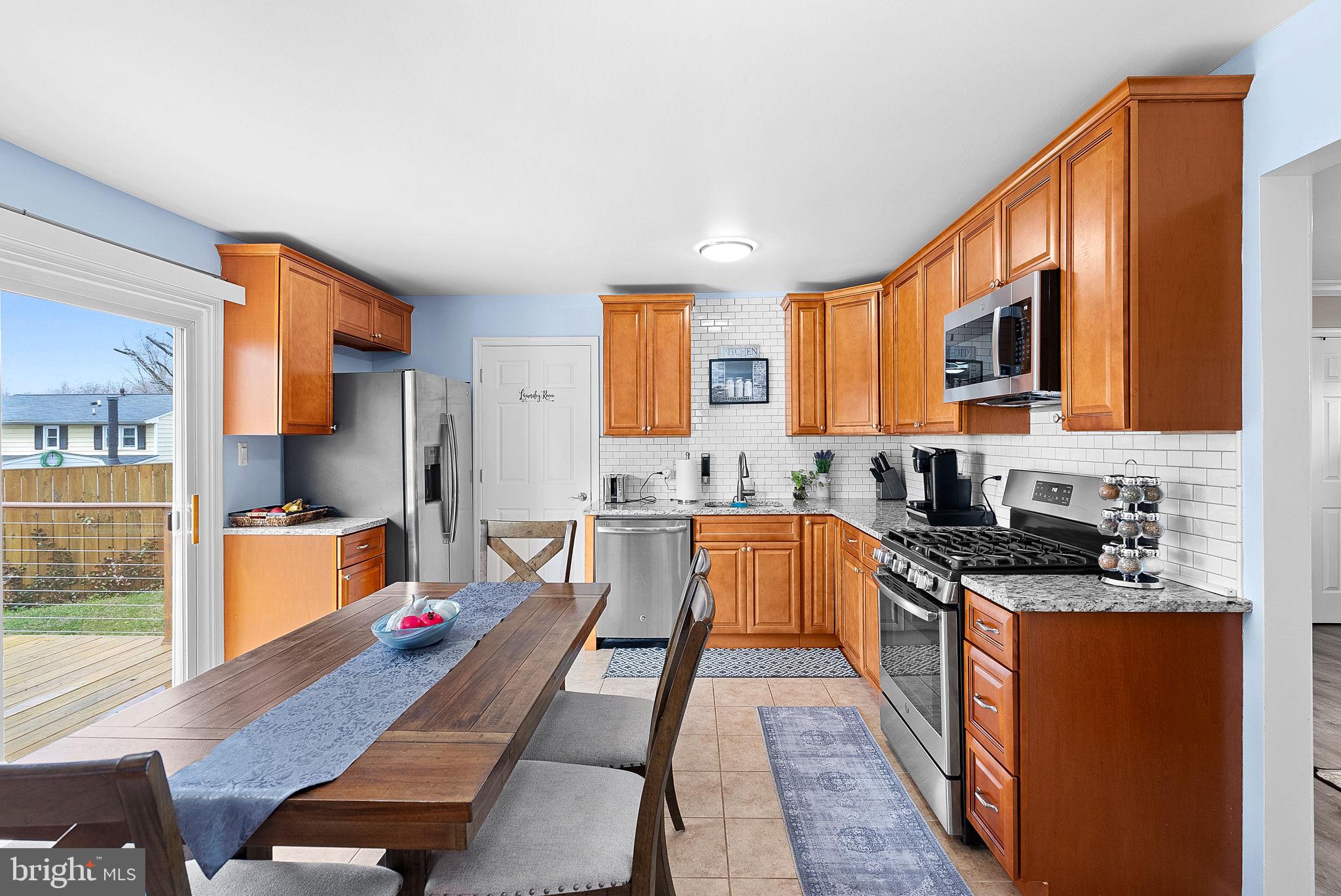 DALE CITY - Residential