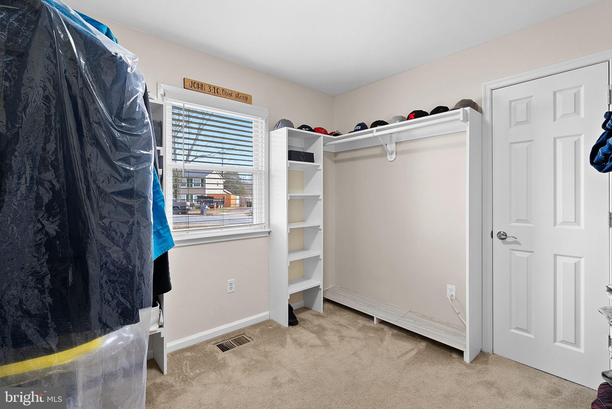 DALE CITY - Residential