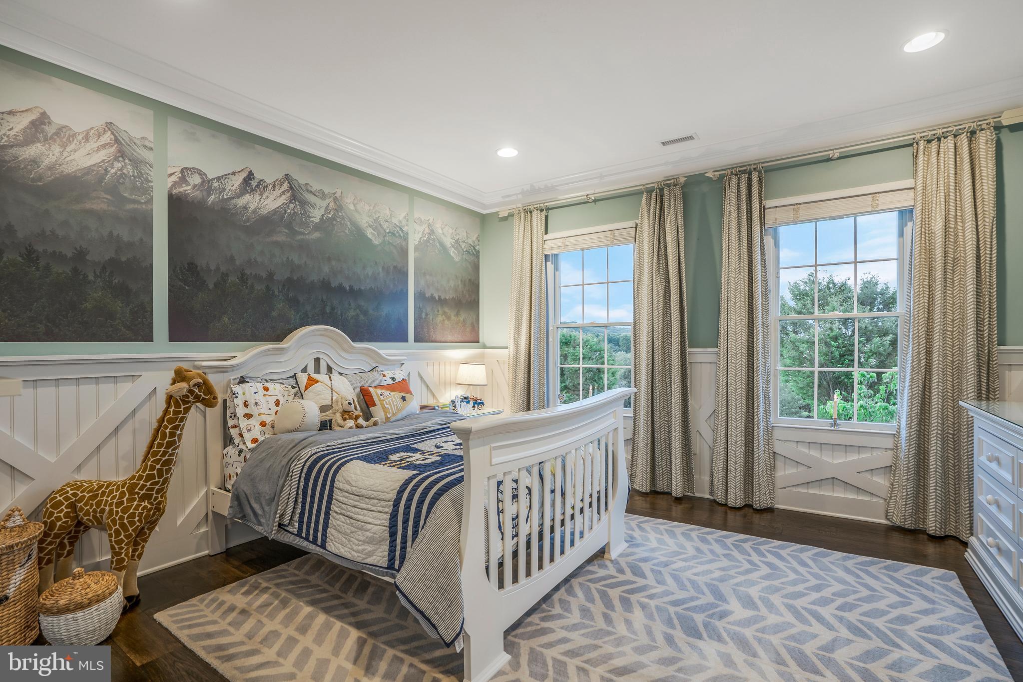 DUTCHESS FARM ESTS - Residential