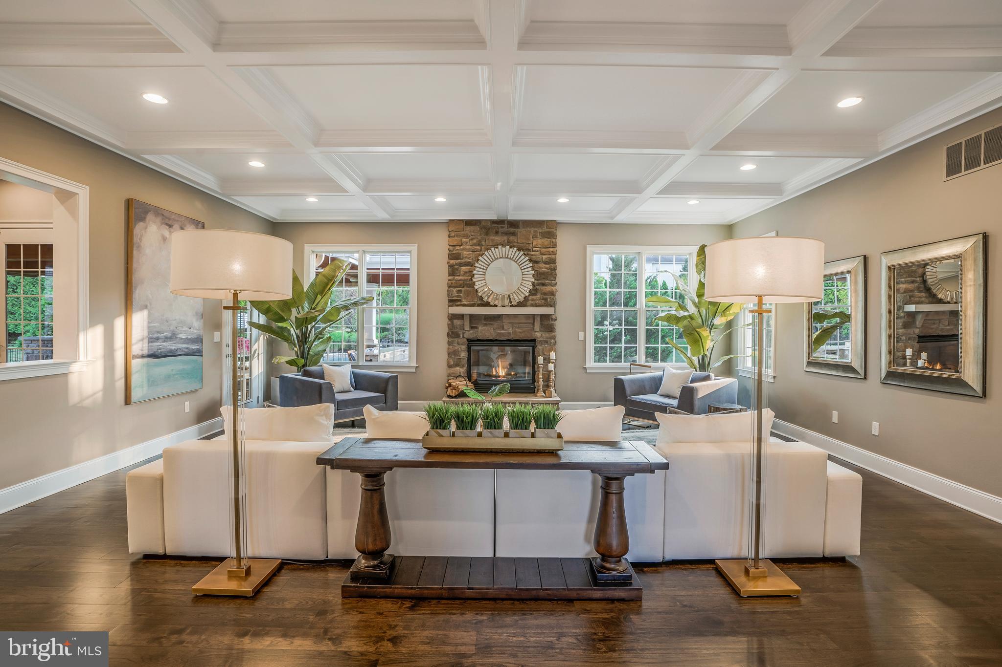 DUTCHESS FARM ESTS - Residential