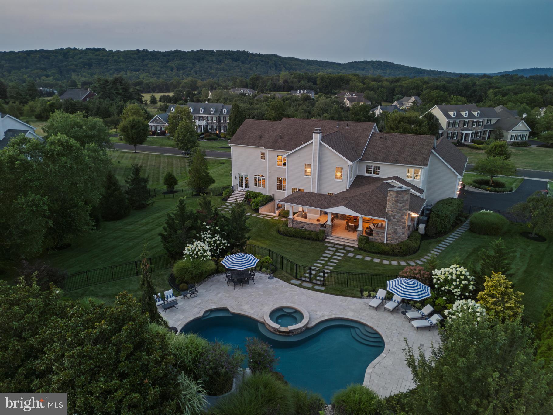 DUTCHESS FARM ESTS - Residential