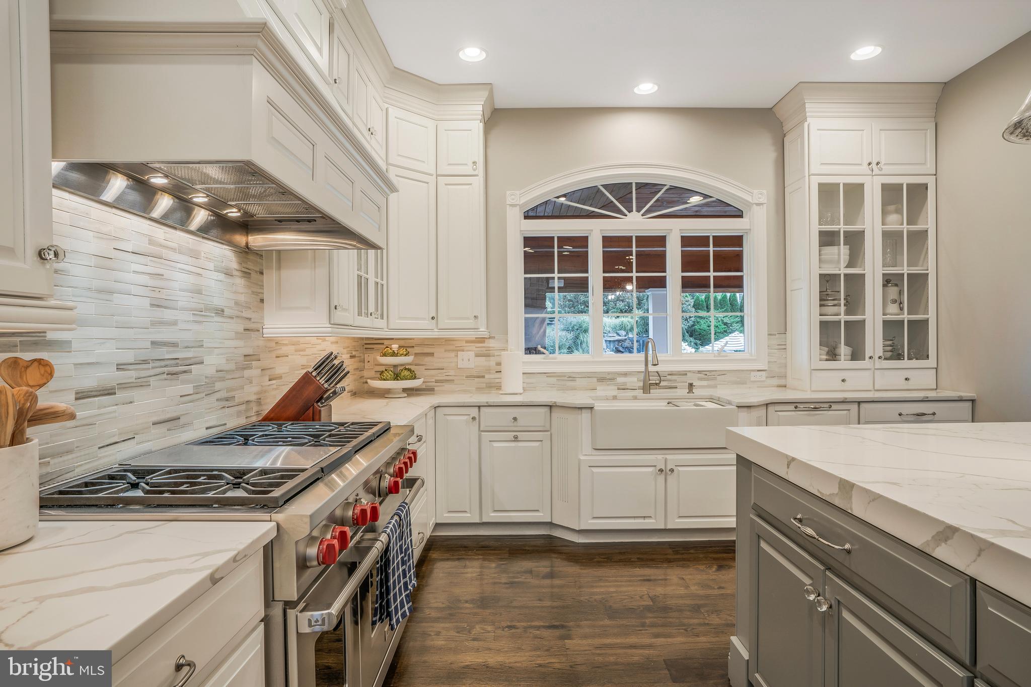 DUTCHESS FARM ESTS - Residential