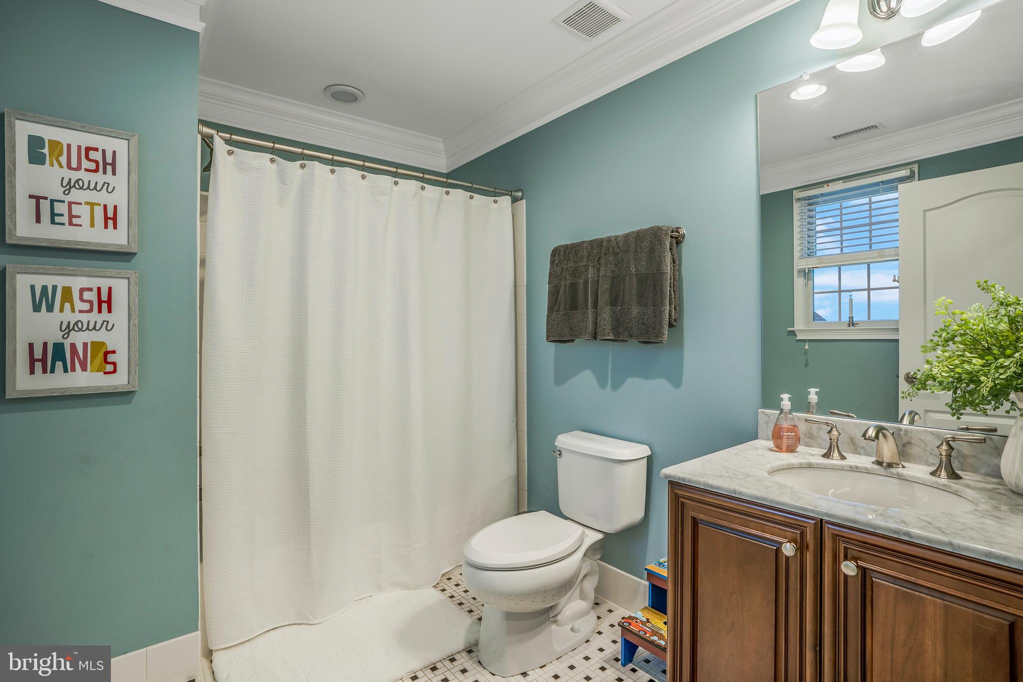 DUTCHESS FARM ESTS - Residential