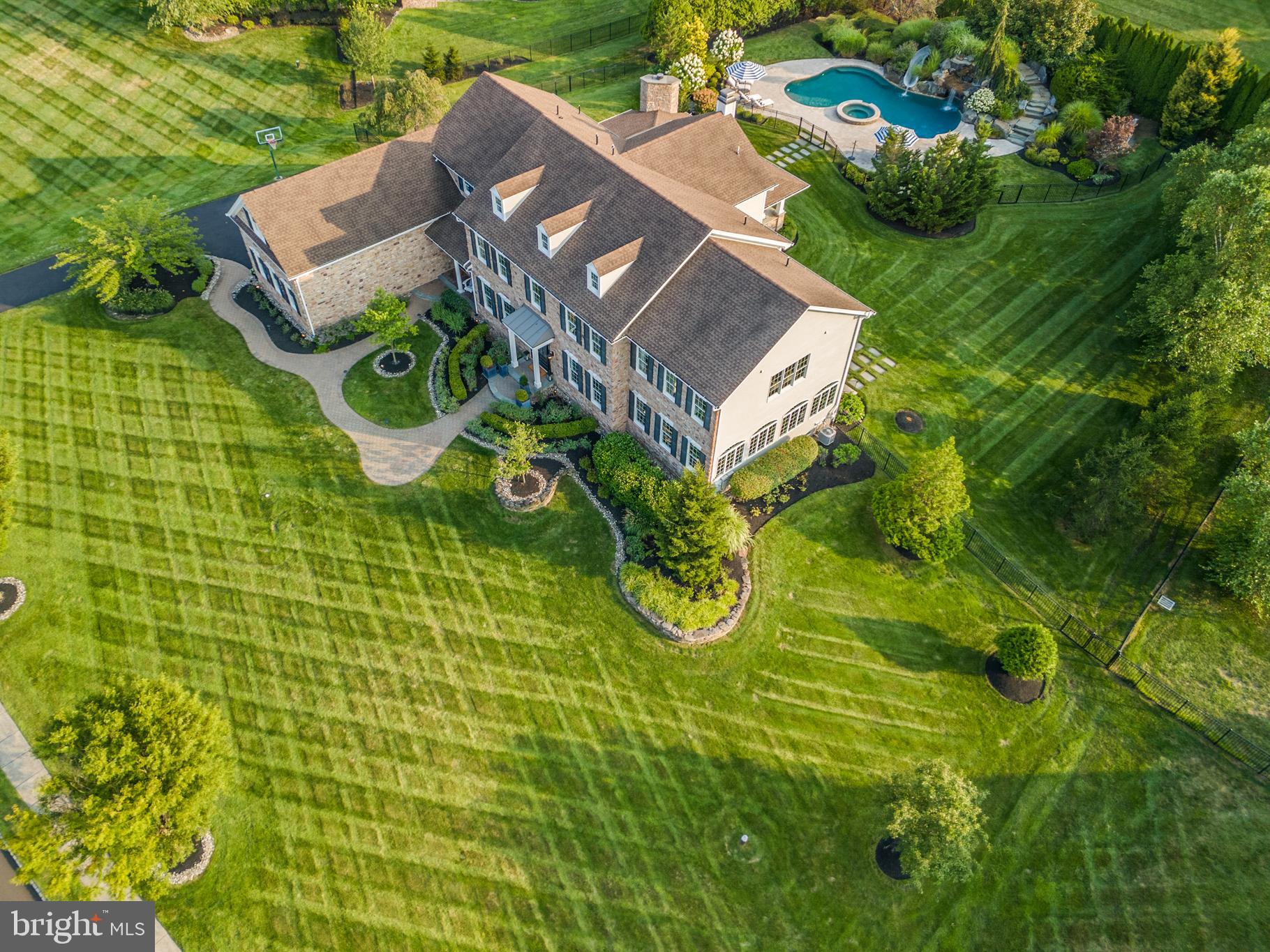 DUTCHESS FARM ESTS - Residential