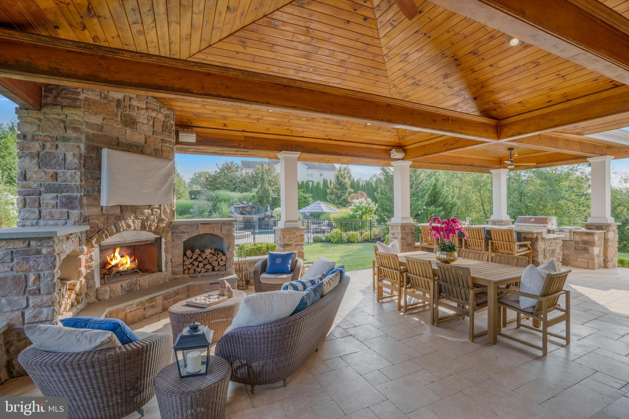 DUTCHESS FARM ESTS - Residential