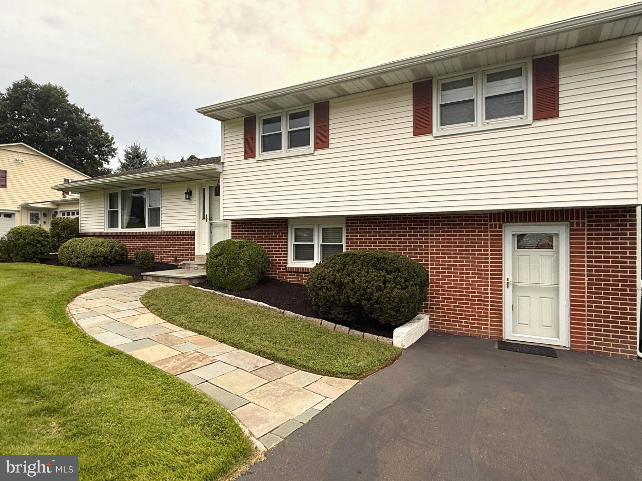 526 BUCK ROAD