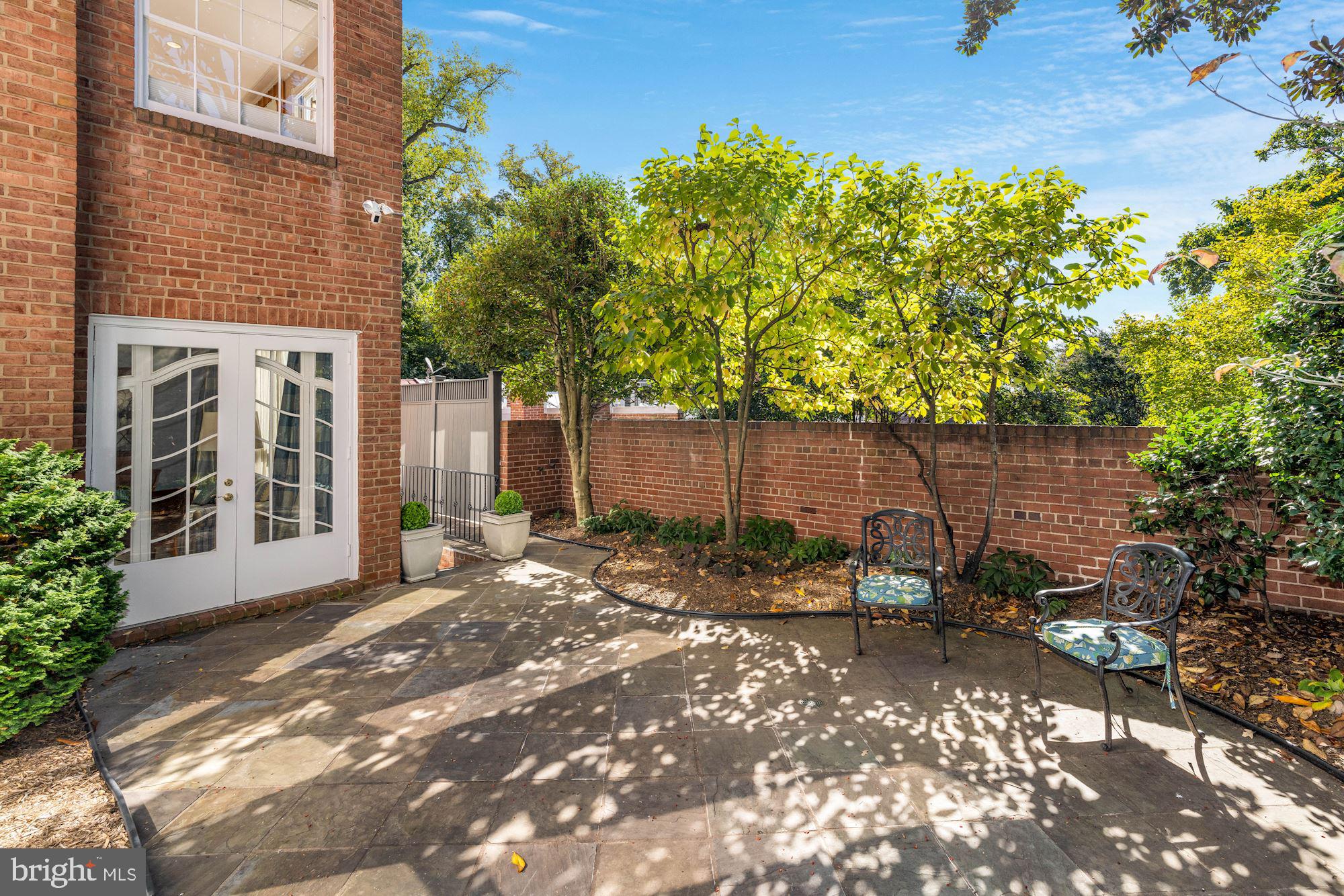 GEORGETOWN - Residential