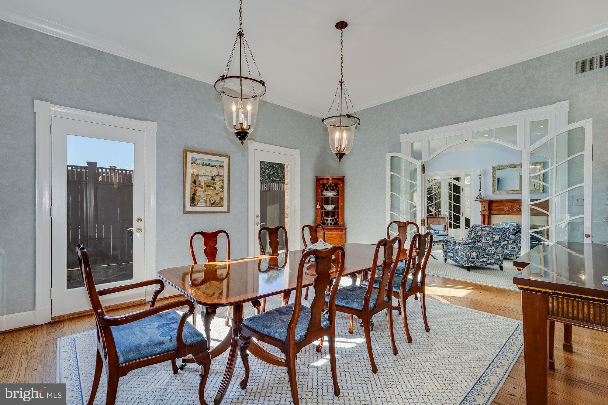 GEORGETOWN - Residential