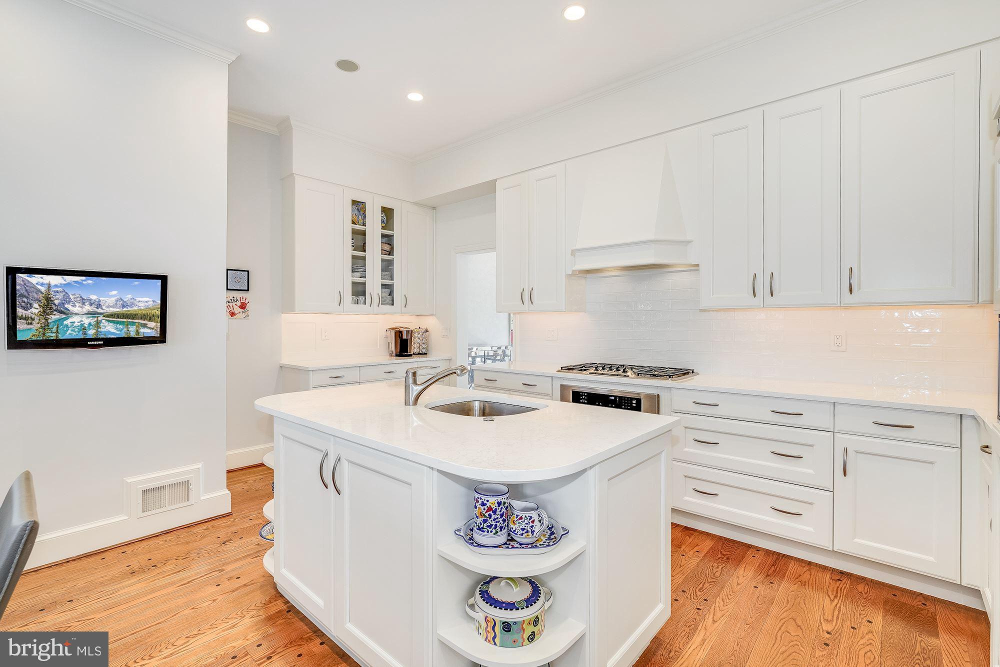 GEORGETOWN - Residential