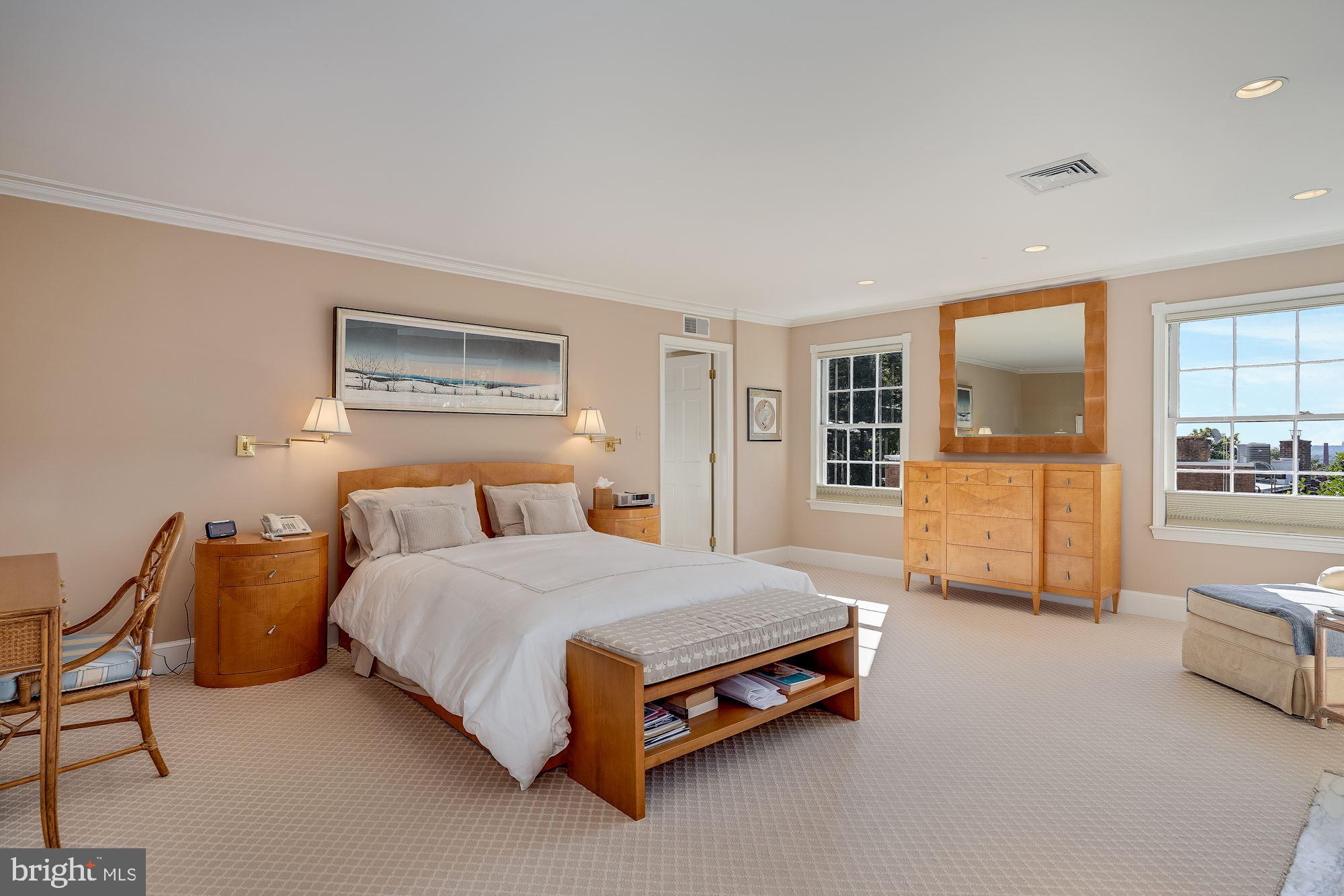 GEORGETOWN - Residential