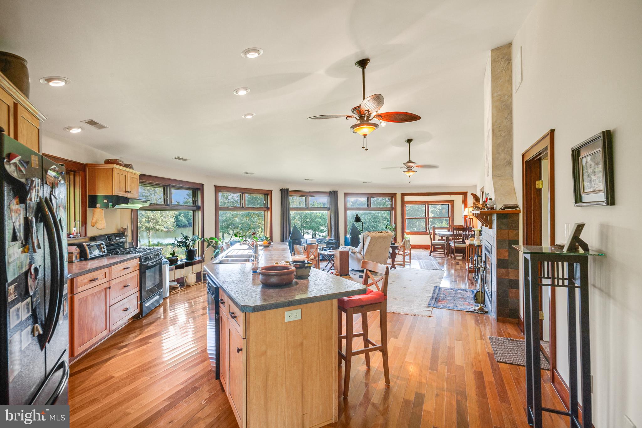 EASTON - Residential