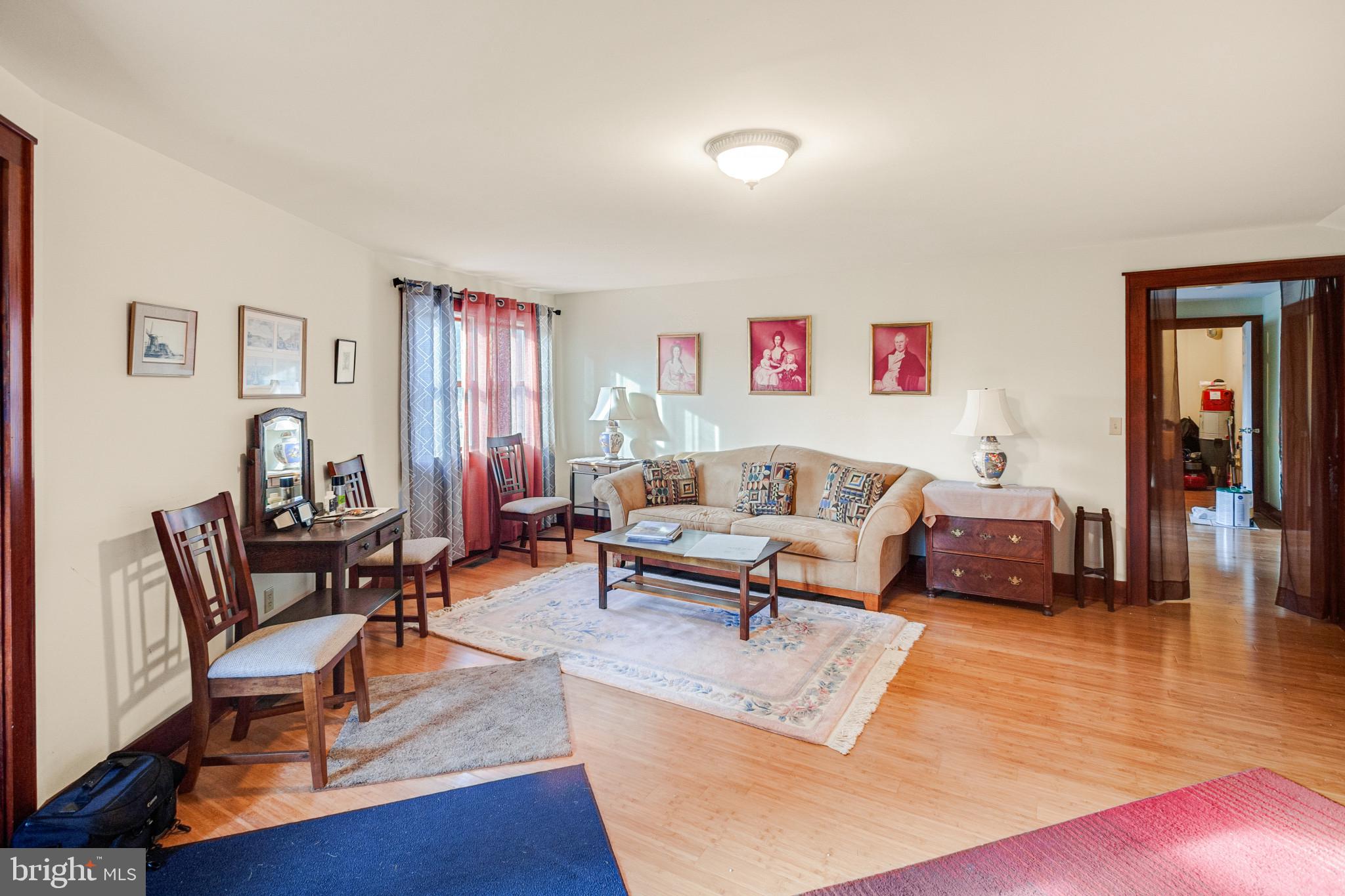 EASTON - Residential