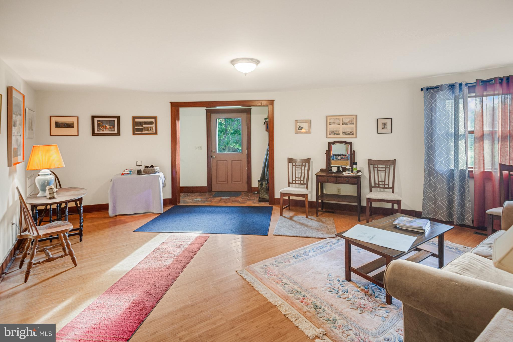 EASTON - Residential