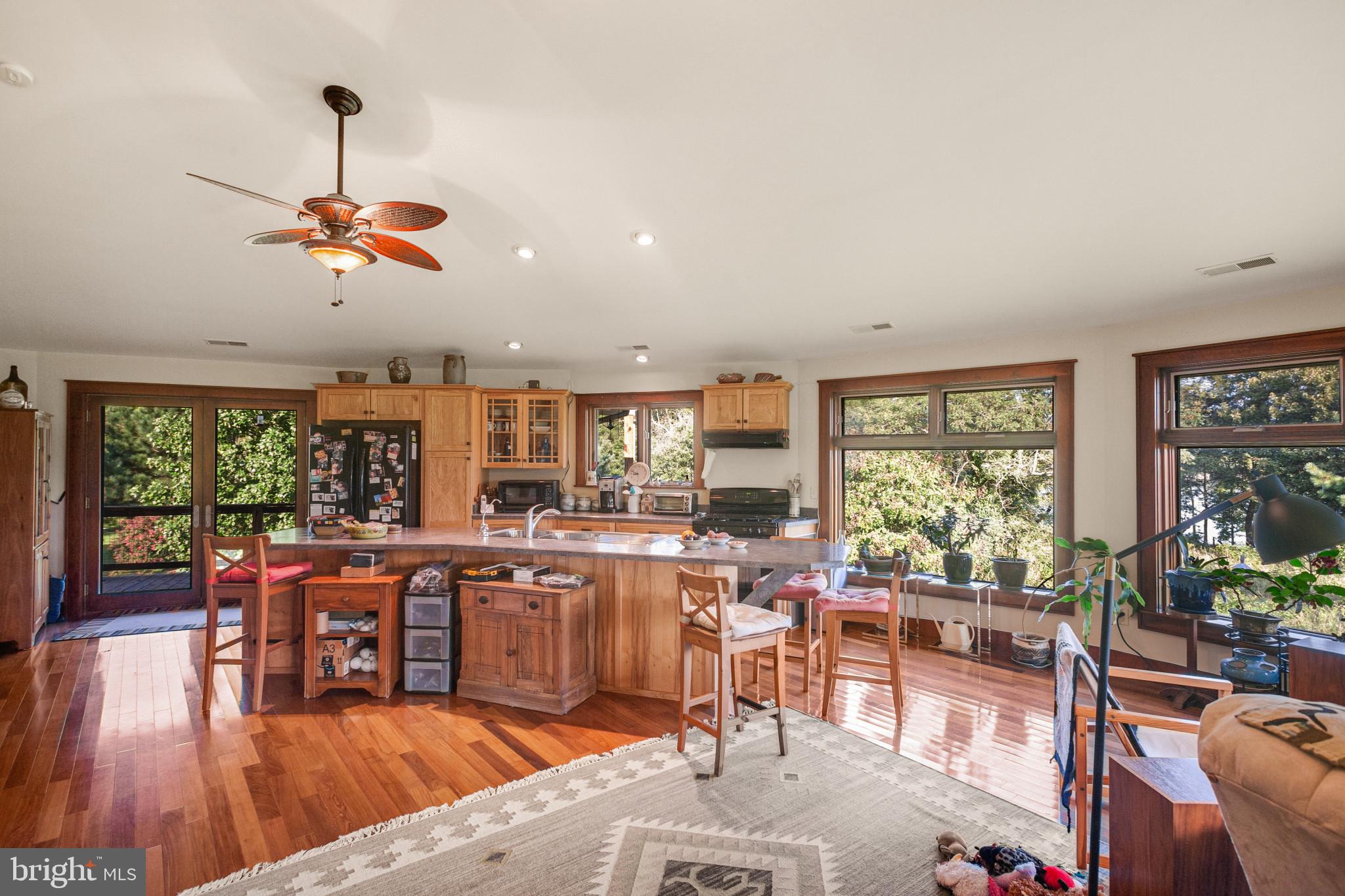 EASTON - Residential