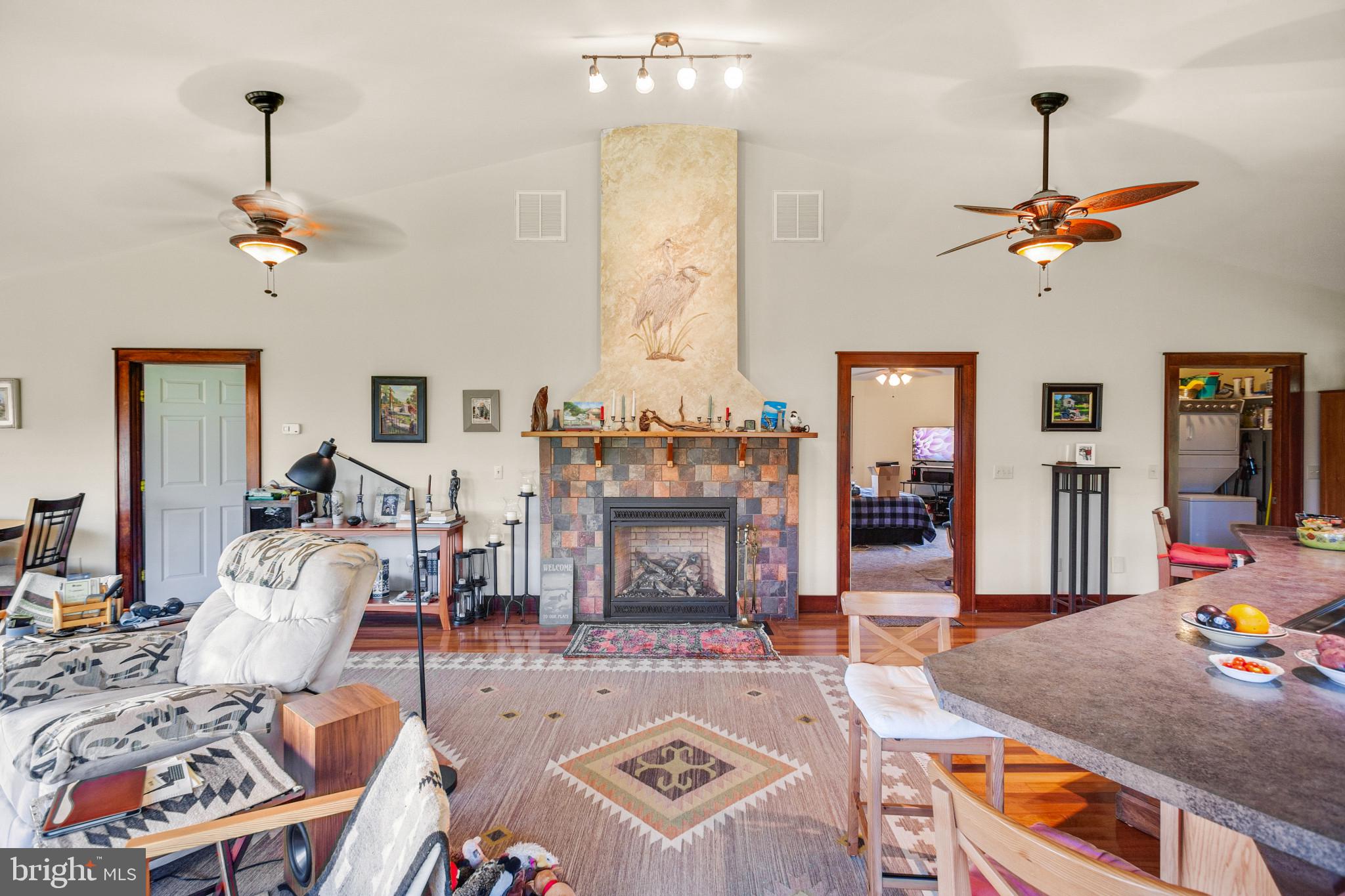 EASTON - Residential