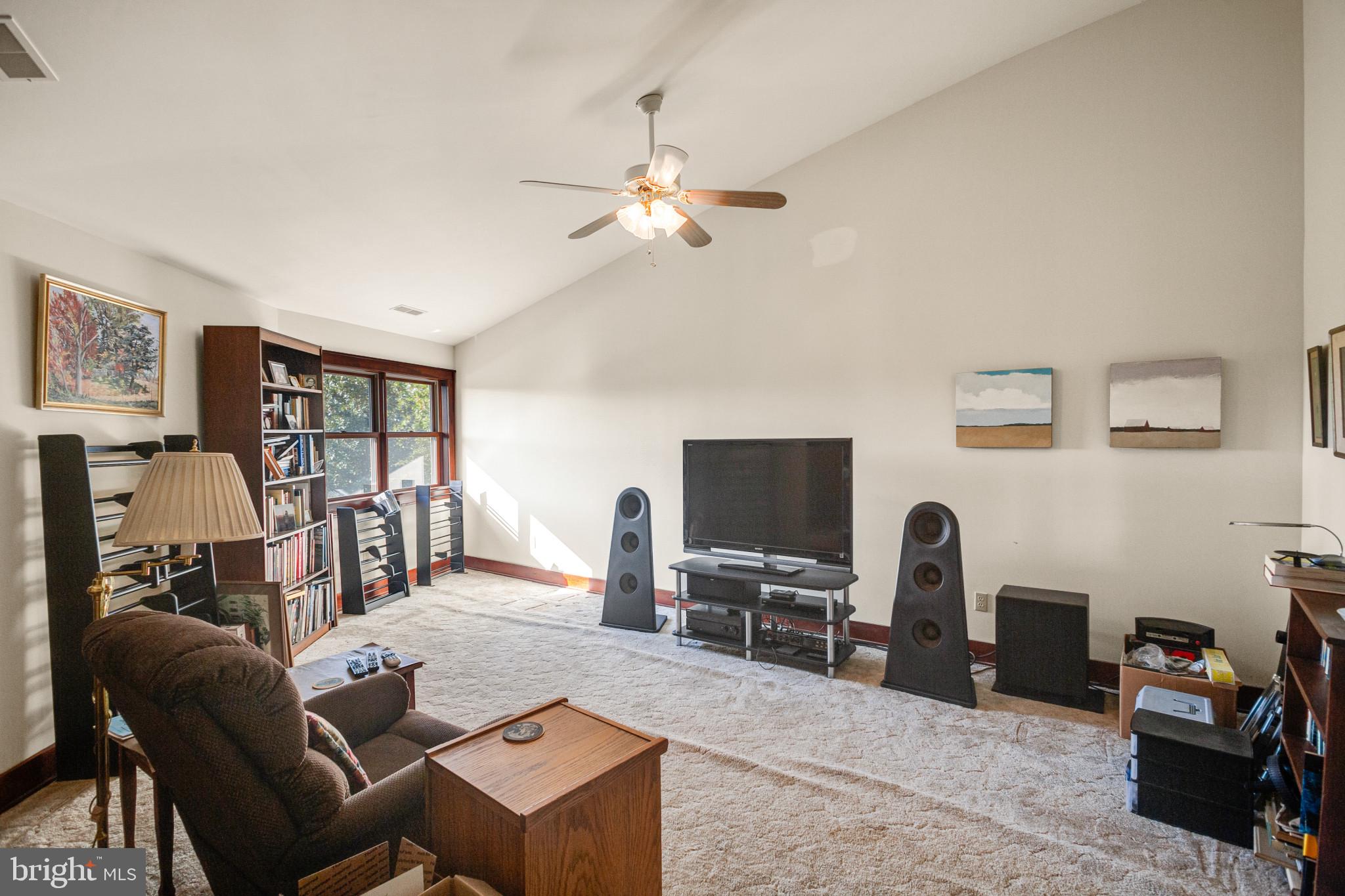 EASTON - Residential