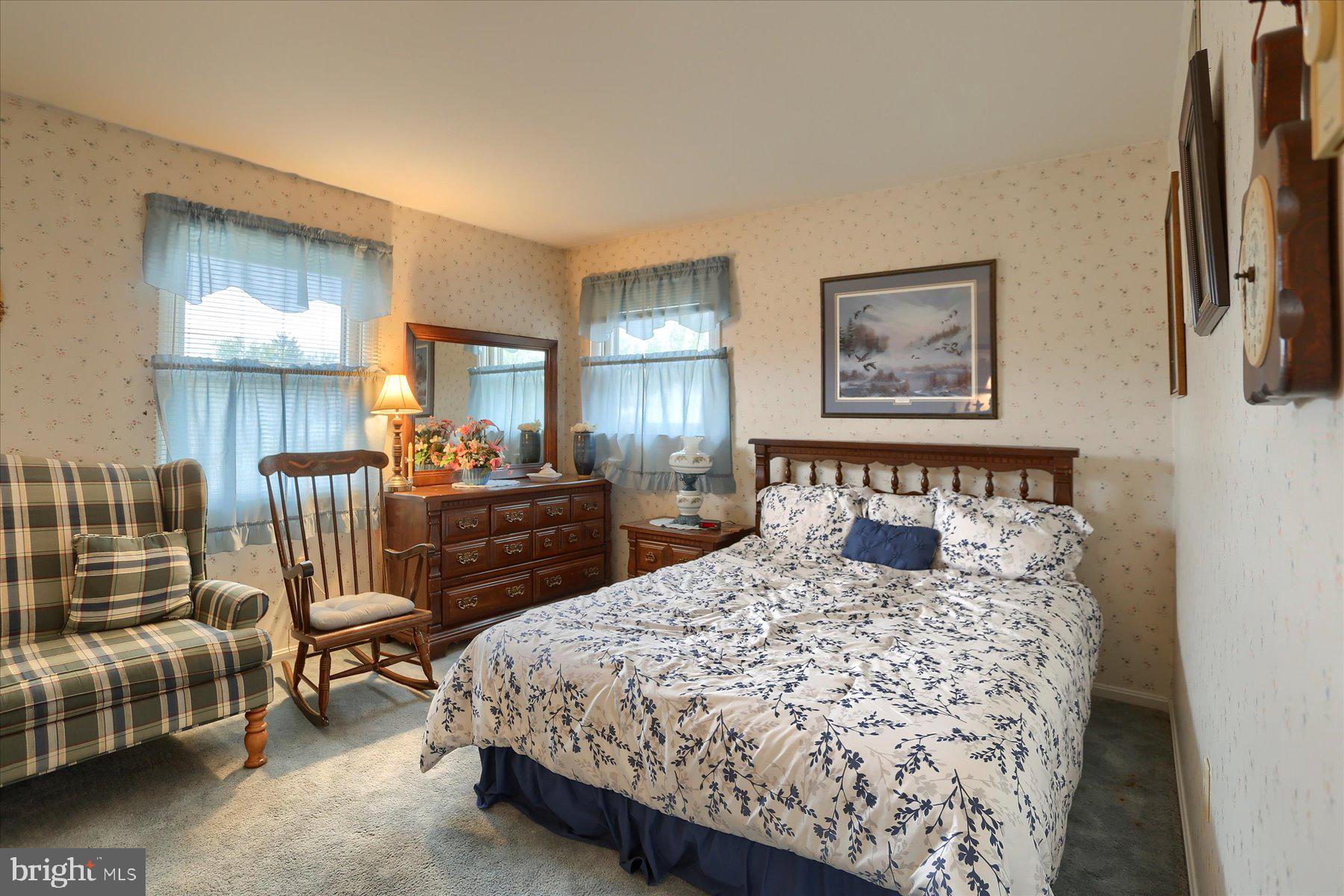 NOLL MANOR - Residential