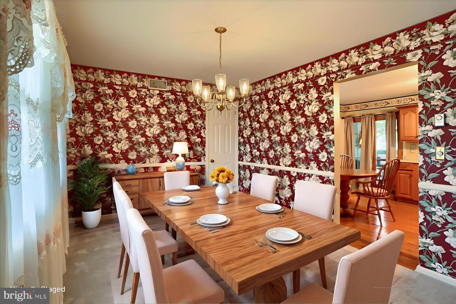 NOLL MANOR - Residential