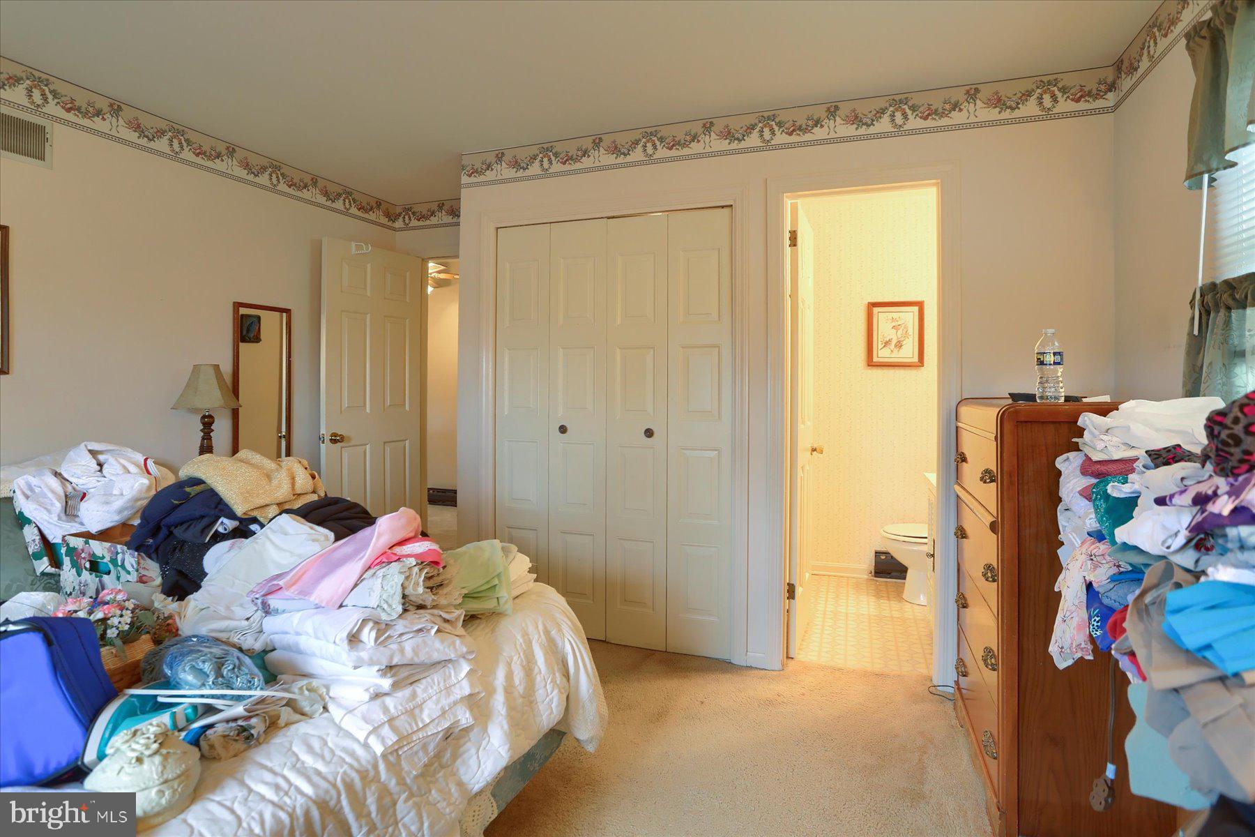 NOLL MANOR - Residential