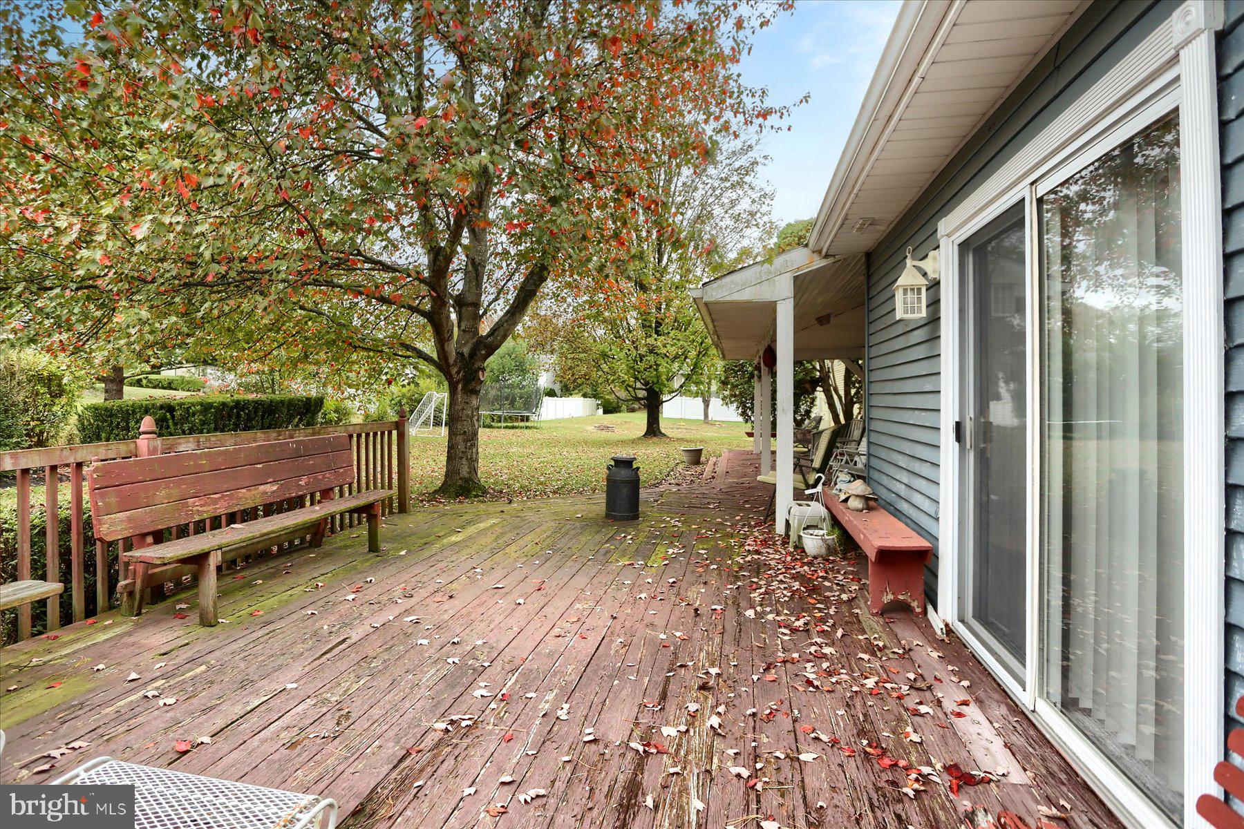 NOLL MANOR - Residential